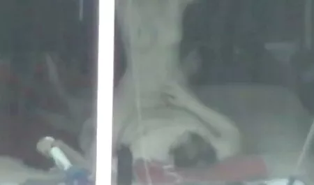 दो दोस्ताना त्रिगुट सेक्सी बफ मूवी में दो किशोर