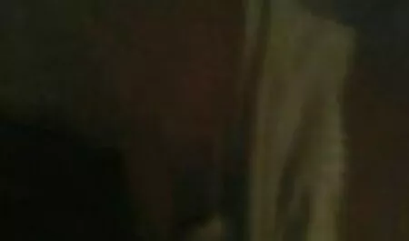 रसोई घर में उसके प्रेमी के साथ सेक्स, के साथ बीएफ सेक्सी न्यू मूवी उसके मुंह को भरने