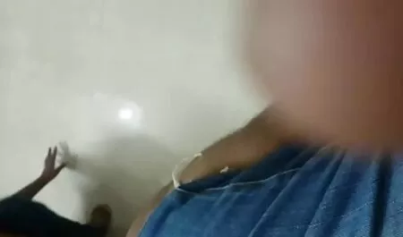 उसके पति के साथ चेहरे सेक्सी मूवी बीएफ फिल्म हर किसी में मेरी सौतेली माँ लाल,