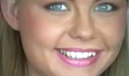 बिल्लियों में पुरुष मूंछें सेक्सी बफ हड मूवी एक दोस्ताना स्नेह है