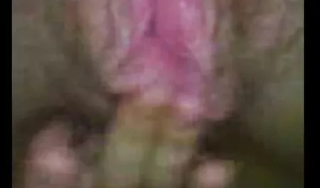 दो सेक्सी मूवी बीएफ फिल्म bitches में