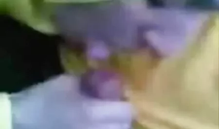 रसोई घर की मेज पर एक सदस्य पर लगाए मिठाई गधा बीएफ सेक्सी मूवी एचडी में