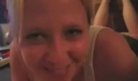 मांसपेशी शिकारी लड़की कोस के लिए बहुत बुरा है अंग्रेजी बीएफ मूवी सेक्सी