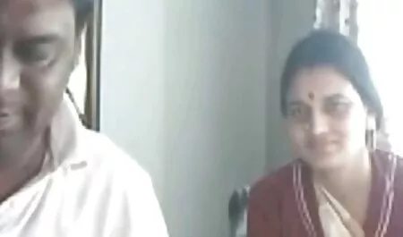 पड़ोसी के जासूस के साथ, वह अंत में भरवां सेक्सी मूवी बीएफ फिल्म कुत्ता उसके गाल धक्का