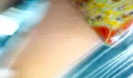 बड़े स्तन के साथ आउटडोर बीएफ सेक्सी मूवी एचडी में