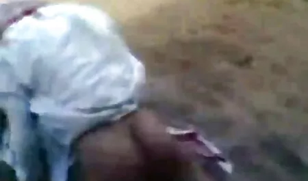 आकर्षक महिला, काले बाल सेक्सी बफ मूवी वाली, मूठ मारना, अकेले, खिलौने, नकली लंड, योनि