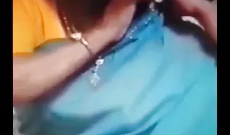 एक टी bf मूवी सेक्सी रूसवादी में तीन रूसी खेलने